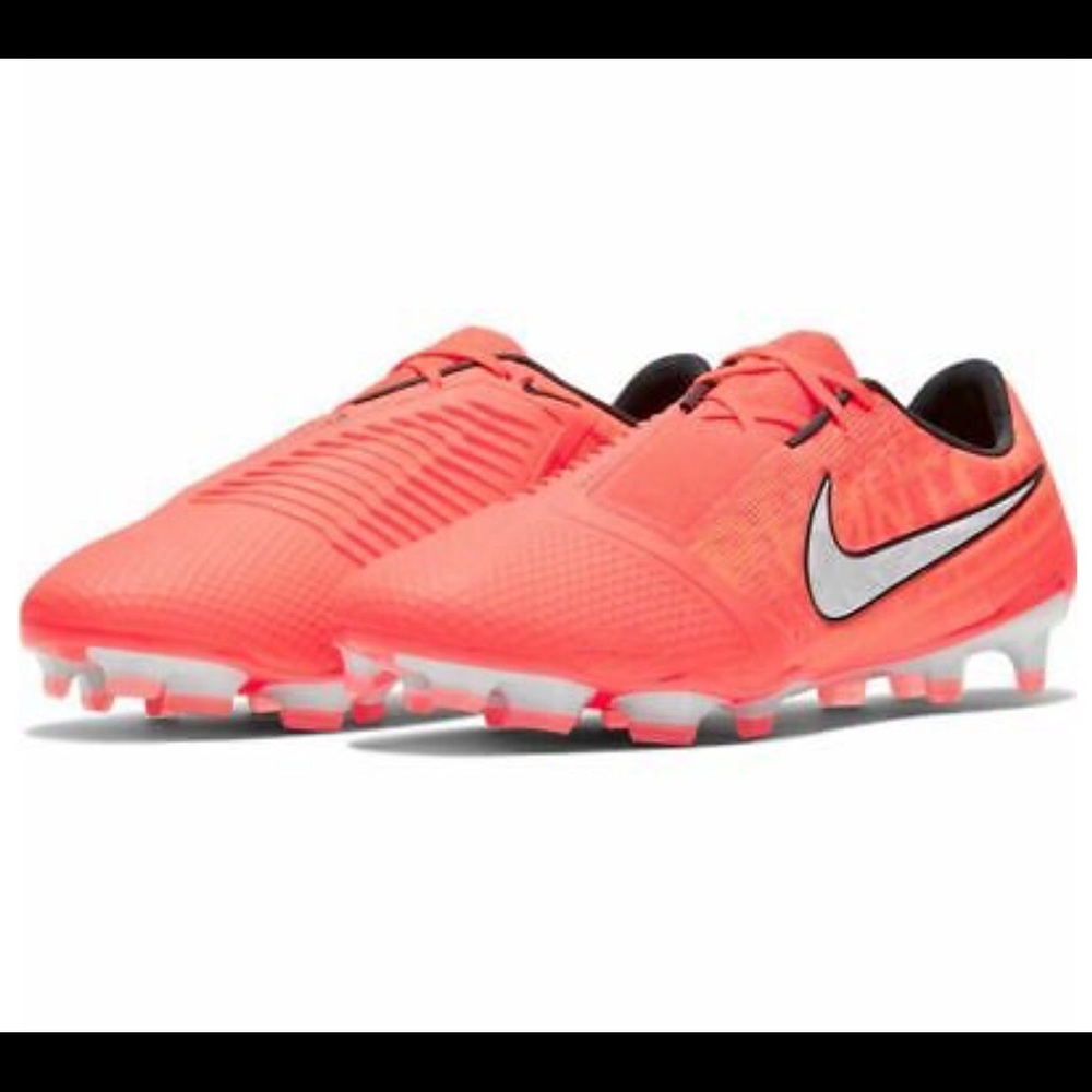 The Nike Phantom Venom Elite FG